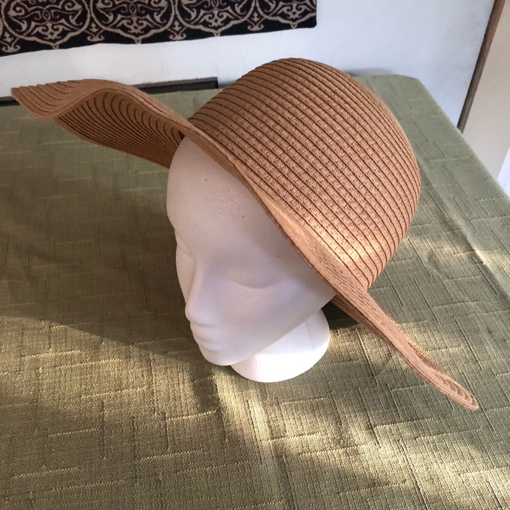Wide Brim Woven Straw Sun Hat in Tan